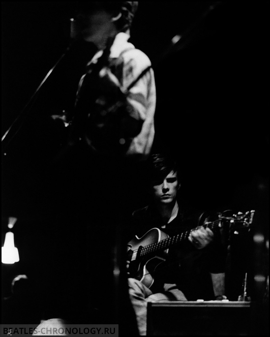 Photo of George HARRISON and BEATLES and Stuart SUTCLIFFE