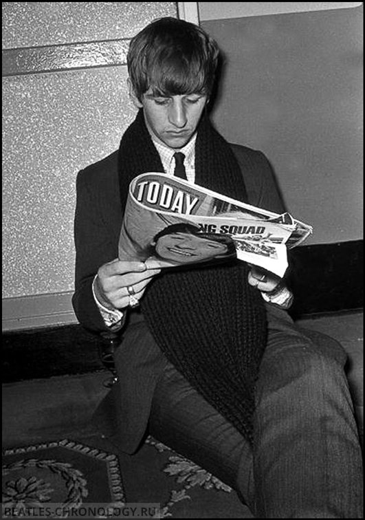 Portrait of Ringo Starr, drummer with The Beatles pop group, reading a copy of Today magazine, 1963 (Photo by Popperfoto/Getty Images)