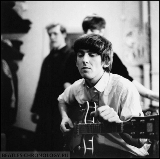 Photo of George HARRISON and BEATLES