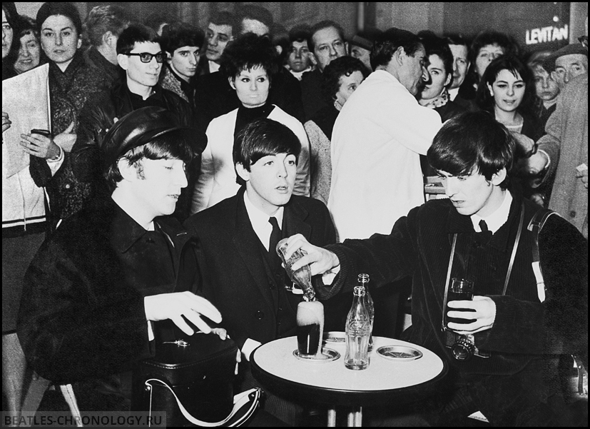 The Beatles At A Paris Cafe