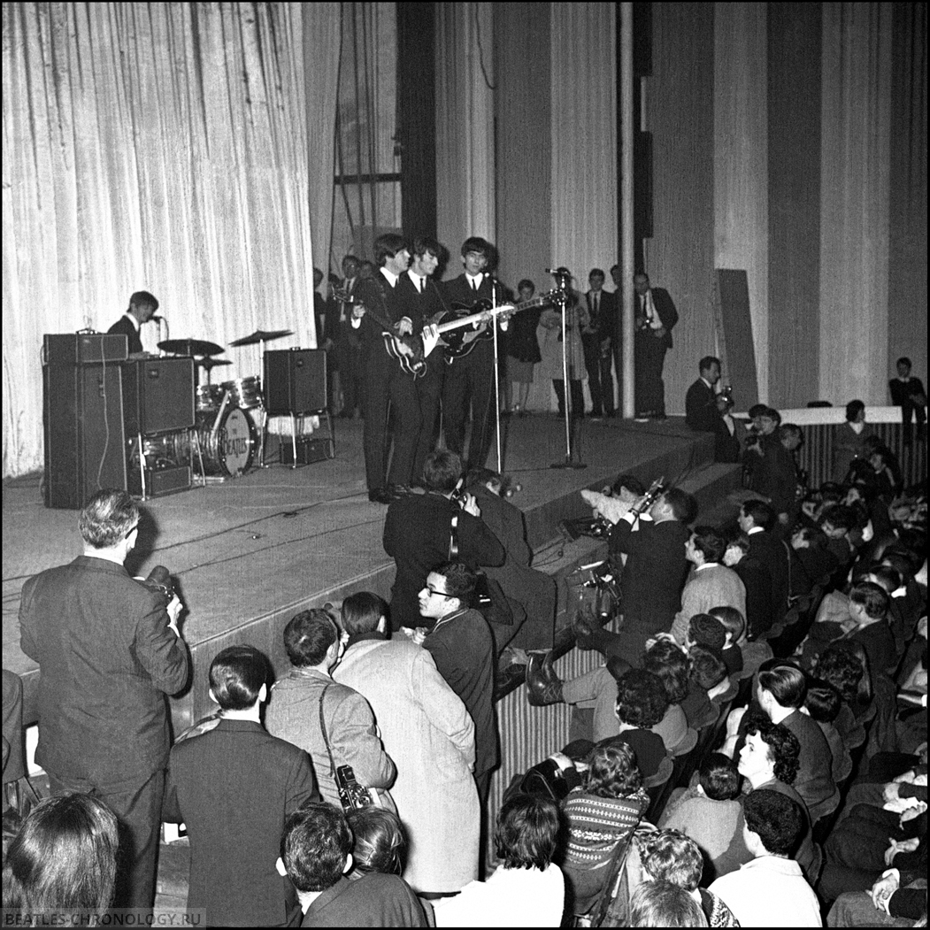 France Paris Beatles Performing